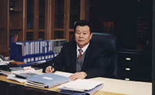 “做企业就像爬山”——访马博官方网址董事长李建华